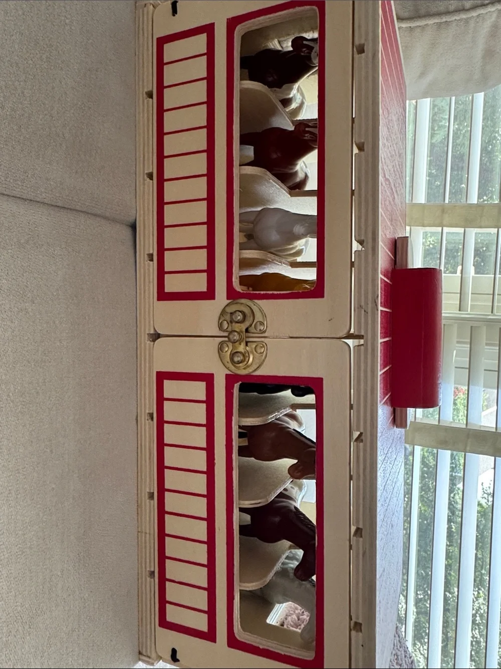 Melissa & Doug Wooden Horse Stable Playset in Cream and Red